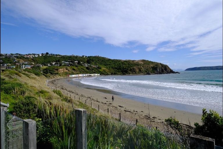Photo of property in 7-9 Toms Road, Titahi Bay, Porirua, 5022