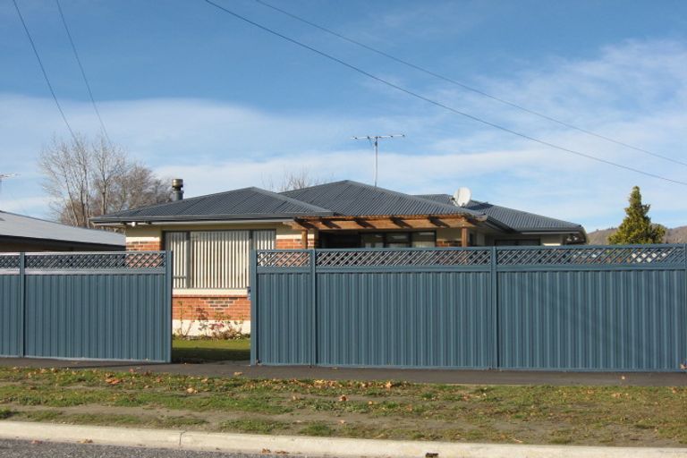 Photo of property in 29 Clutha Street, Alexandra, 9320