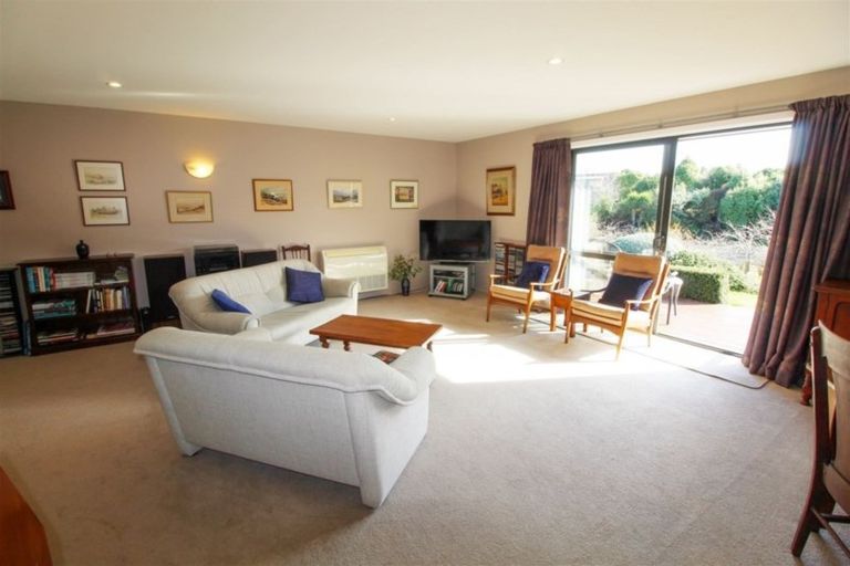 Photo of property in 14 North Ridge Drive, Oamaru North, Oamaru, 9400