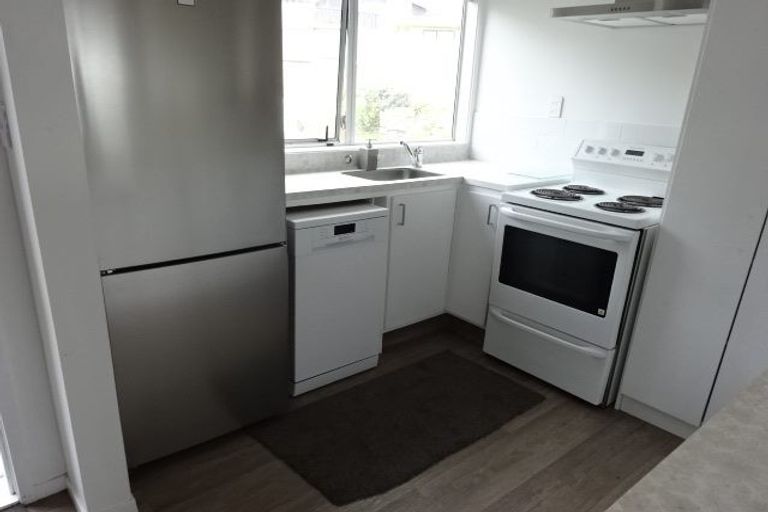 Photo of property in 21a Halldene Terrace, Red Beach, 0932