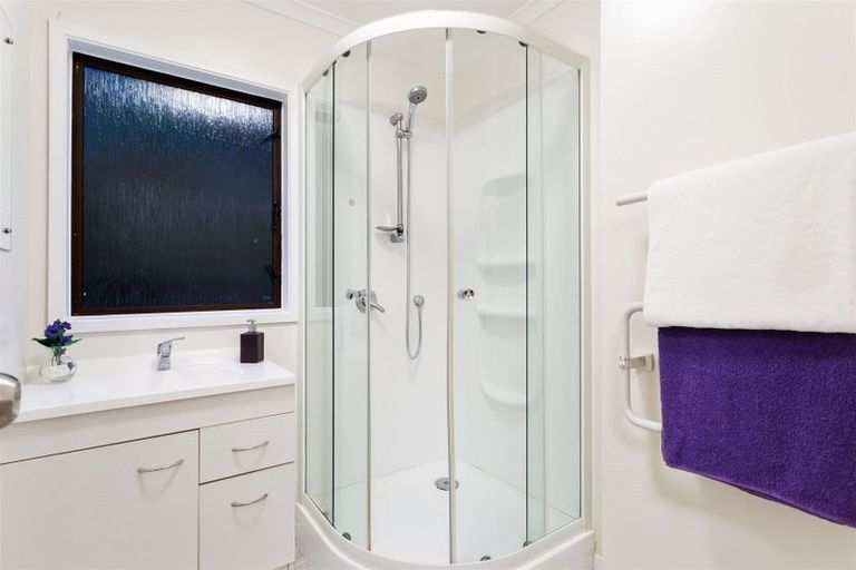 Photo of property in 2/113 Manuka Road, Bayview, Auckland, 0629