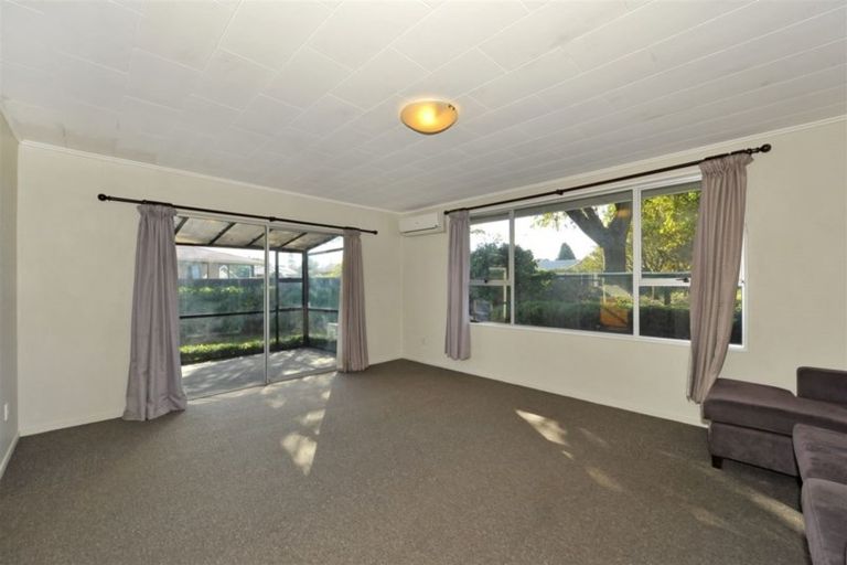 Photo of property in 2/6 Sycamore Lane, Sockburn, Christchurch, 8042