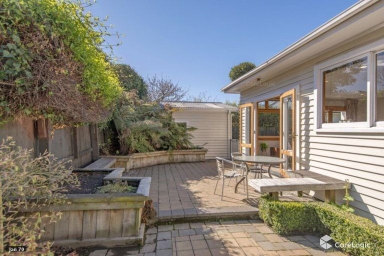 Photo of property in 60 Tui Street, Fendalton, Christchurch, 8041