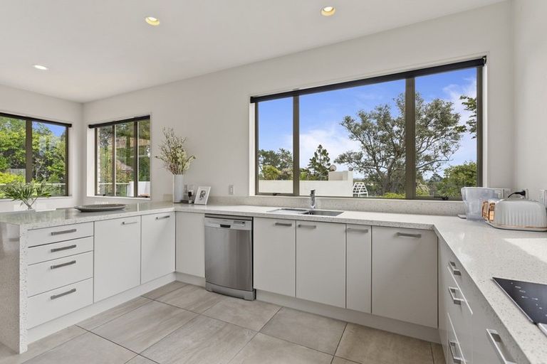 Photo of property in 24 Rame Road, Greenhithe, Auckland, 0632