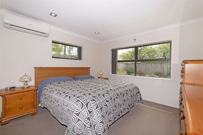 Photo of property in 56a Buscomb Avenue, Henderson, Auckland, 0610