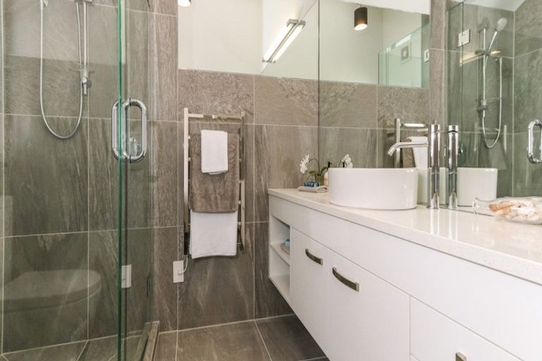 Photo of property in 2/10 Rose Road, Grey Lynn, Auckland, 1021