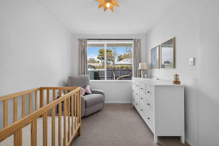 Photo of property in 2/21a Domain Terrace, Spreydon, Christchurch, 8024