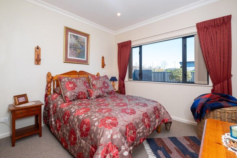 Photo of property in 14 Meissner Road, Havelock North, 4130