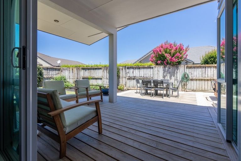 Photo of property in 32 Madison Street, Cambridge, 3434