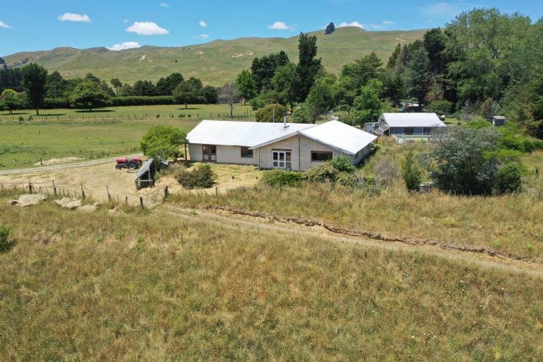 Photo of property in 400 Rakaiatai Road, Ormondville, Dannevirke, 4977