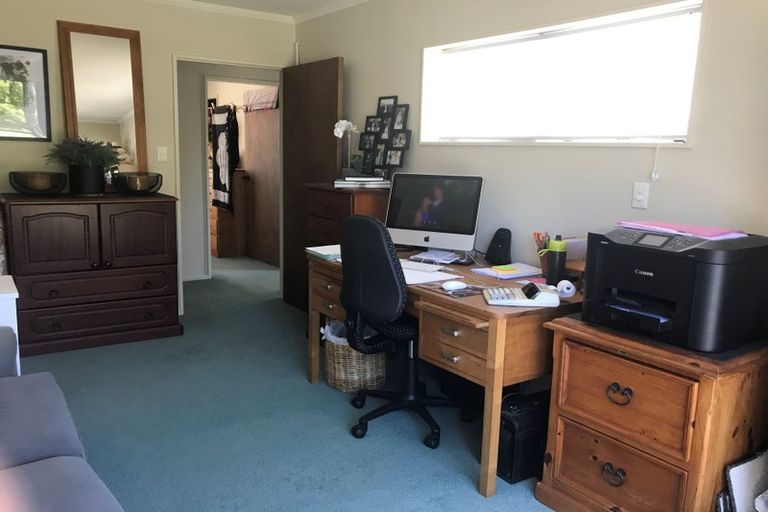 Photo of property in 5 Buckley Road, Shannon, Palmerston North, 4474