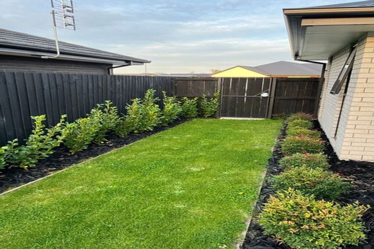 Photo of property in 9 Selfe Crescent, Burwood, Christchurch, 8083