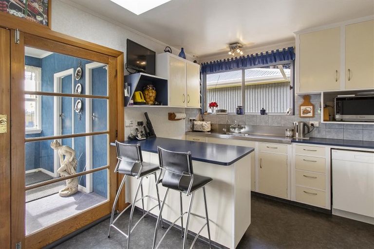 Photo of property in 84 Maytown Road, Waimate, 7978