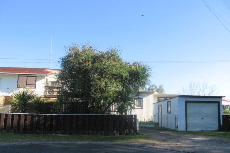 Photo of property in 2 Bongard Road, Whitianga, 3510