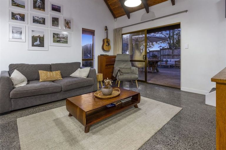 Photo of property in 19 Bernard Magnus Lane, Greenhithe, Auckland, 0632