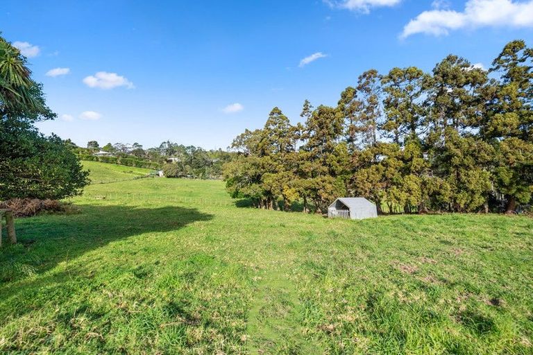 Photo of property in 70 Wishart Road, Helensville, 0800