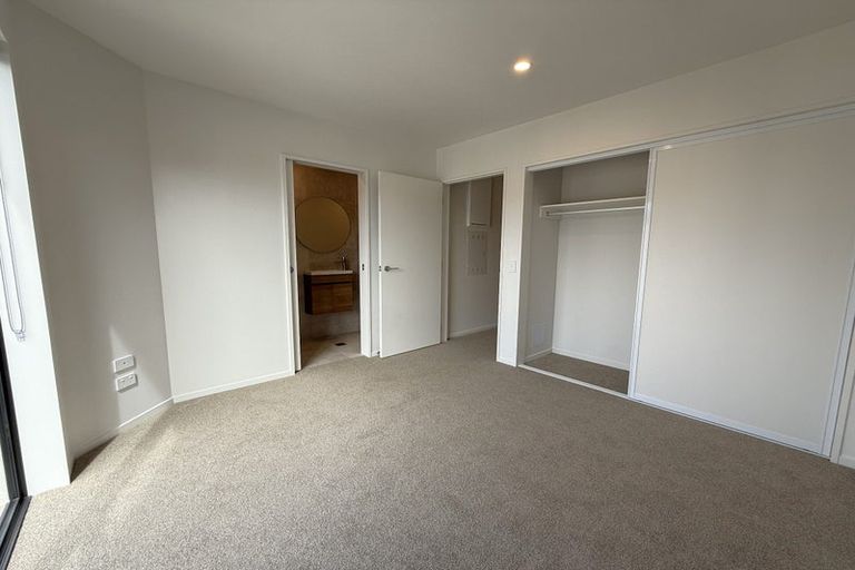 Photo of property in 4/86 Holly Road, St Albans, Christchurch, 8014