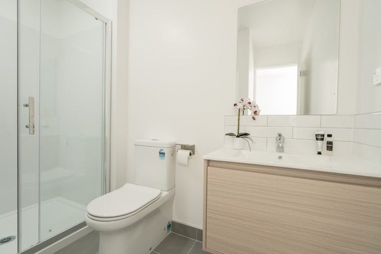 Photo of property in 7 Tima Lane, Mangere Bridge, Auckland, 2022