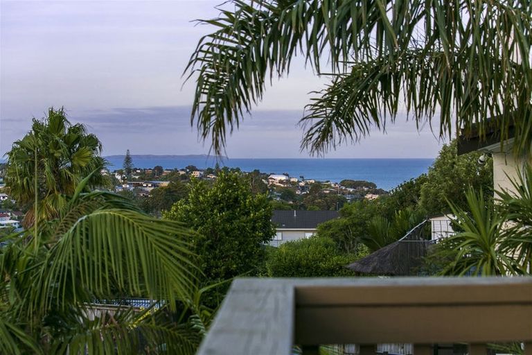 Photo of property in 14 Galaxy Drive, Mairangi Bay, Auckland, 0630
