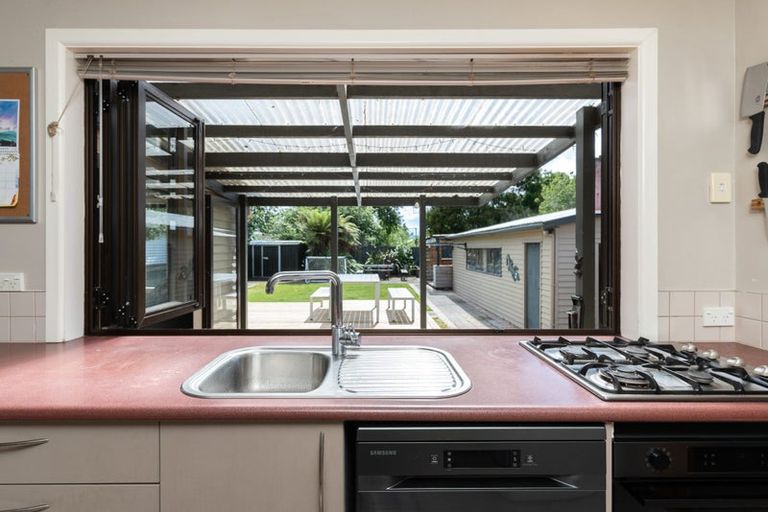 Photo of property in 60 Brentwood Street, Trentham, Upper Hutt, 5018