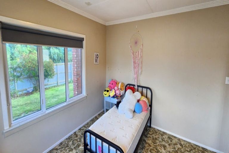 Photo of property in 43 Fox Street, Opunake, 4616