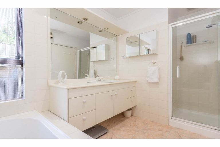 Photo of property in 177 Woodlands Park Road, Titirangi, Auckland, 0604