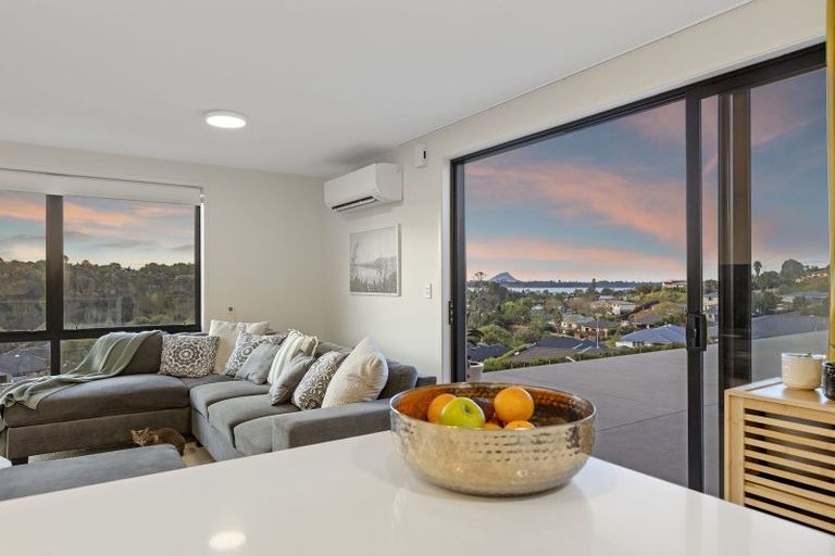 Photo of property in 101 Oteki Park Drive, Welcome Bay, Tauranga, 3112