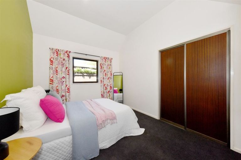 Photo of property in 43n Waimairi Road, Upper Riccarton, Christchurch, 8041