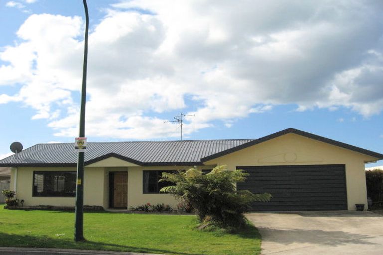 Photo of property in 39 Ocean Crest, Papamoa Beach, Papamoa, 3118