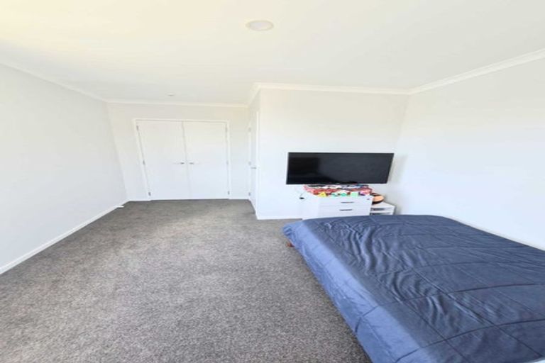 Photo of property in 29 Discovery Place, Marfell, New Plymouth, 4310