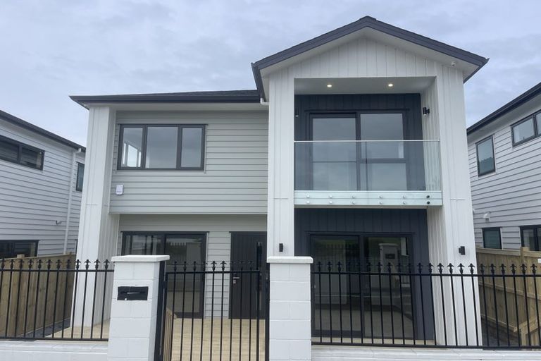Photo of property in 219a Murphys Road, Flat Bush, Auckland, 2019