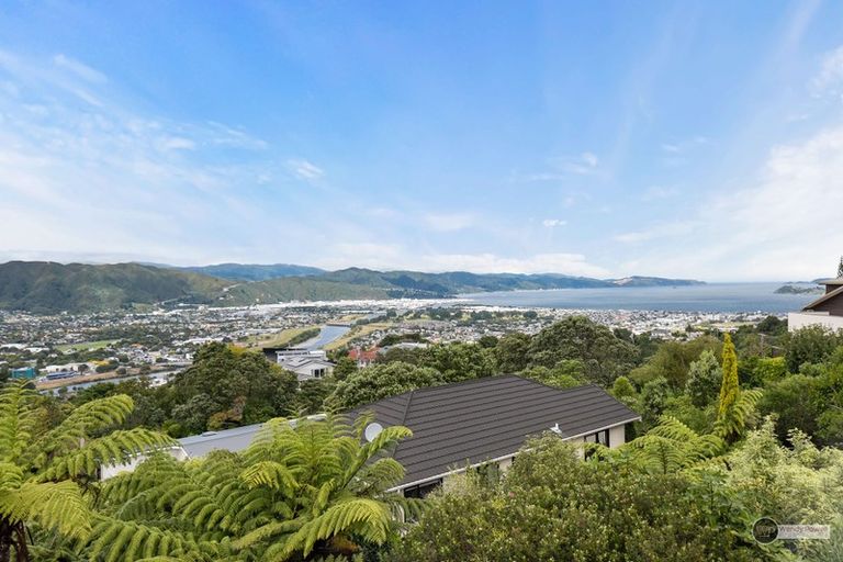 Photo of property in 47 Pokohiwi Road, Normandale, Lower Hutt, 5010