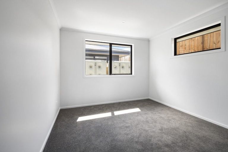 Photo of property in 154b Pacific Drive, Fitzherbert, Palmerston North, 4410
