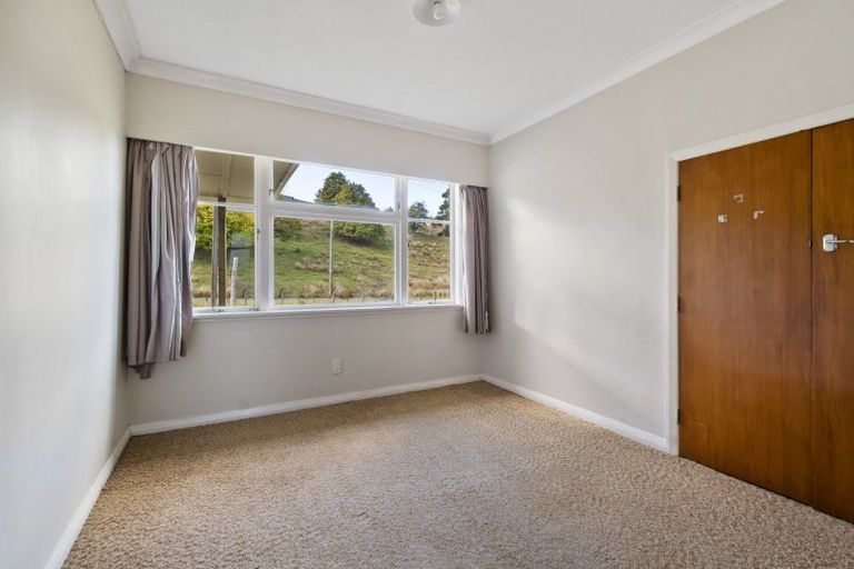 Photo of property in 14 Gordon Terrace, Hunterville, 4730