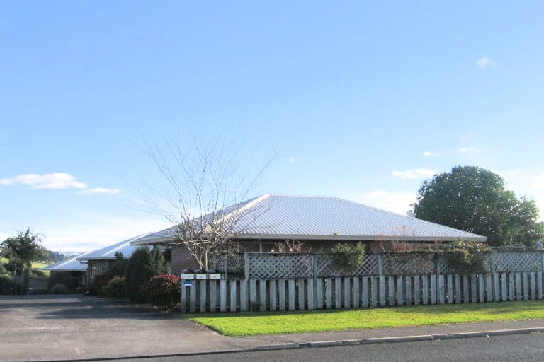 Photo of property in 27b Fairway Drive, Kerikeri, 0230