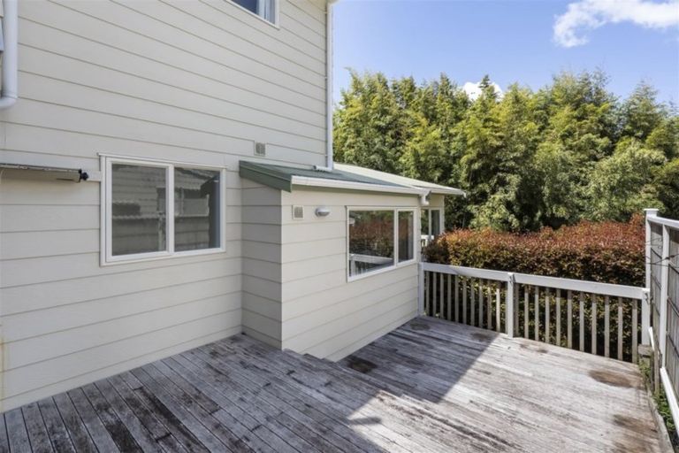 Photo of property in 2/7 Fordham Street, Beach Haven, Auckland, 0626