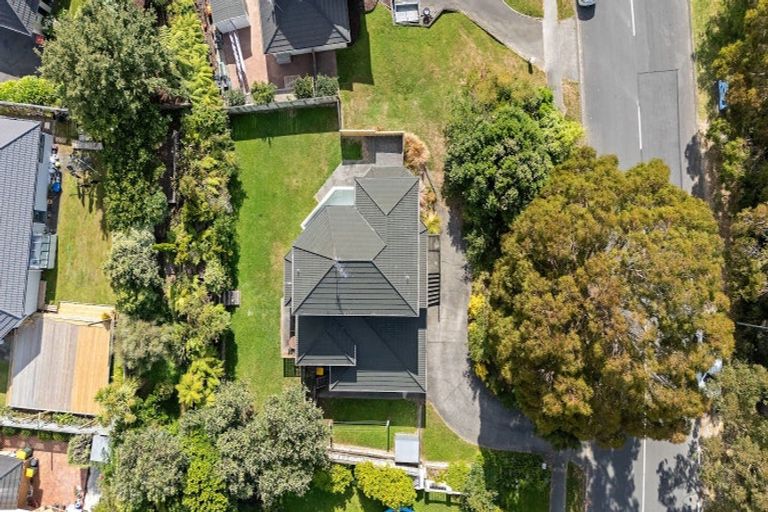 Photo of property in 69 Joseph Banks Drive, Whitby, Porirua, 5024