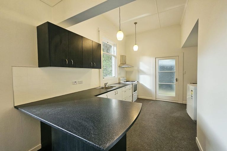 Photo of property in 159 Glenmore Street, Kelburn, Wellington, 6012