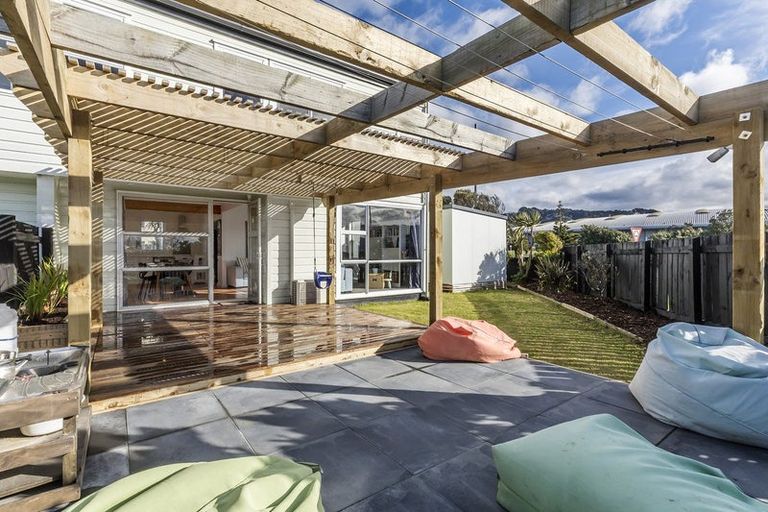 Photo of property in 2/163 Rongotai Road, Rongotai, Wellington, 6022