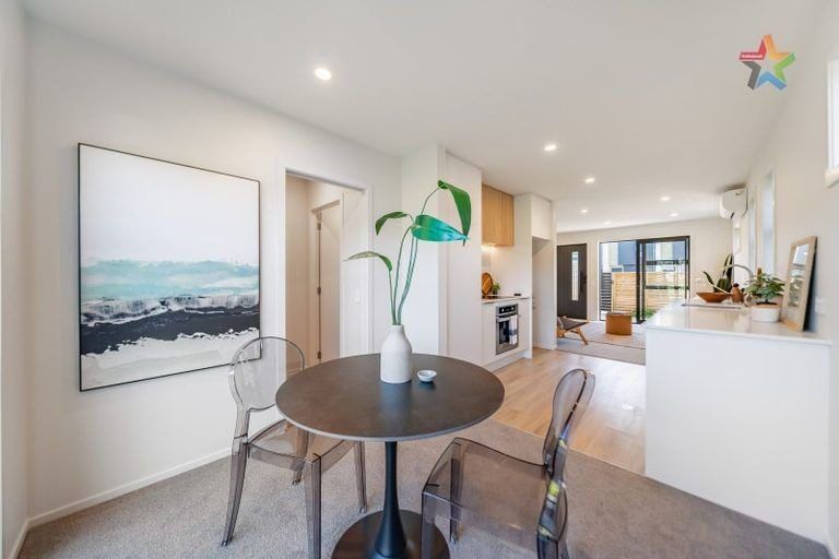 Photo of property in 25 Te Ara O Papatahi, Wainuiomata, Lower Hutt, 5014