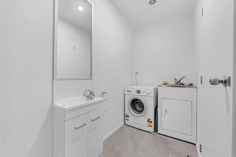 Photo of property in 6 Treestump Road, Takanini, 2112