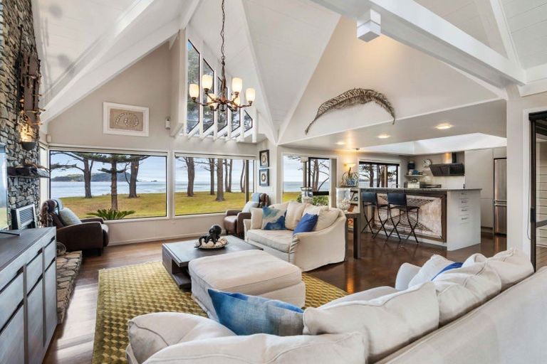 Photo of property in 7 Vista Paku, Pauanui, Hikuai, 3579