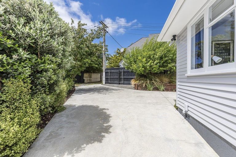 Photo of property in 12 Takatimu Way, Johnsonville, Wellington, 6037