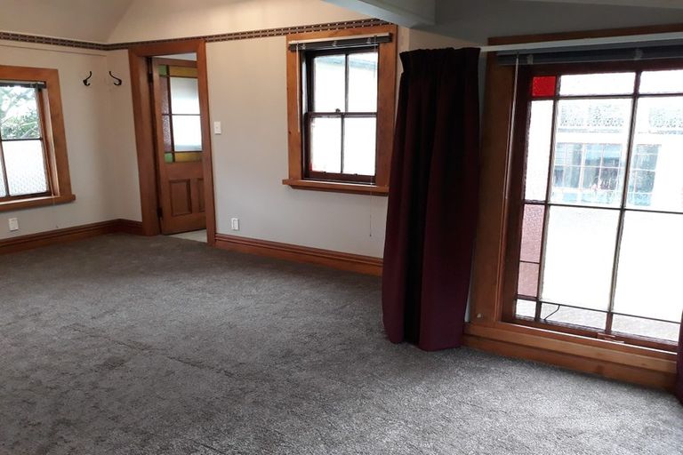 Photo of property in 25 Rodrigo Road, Kilbirnie, Wellington, 6022