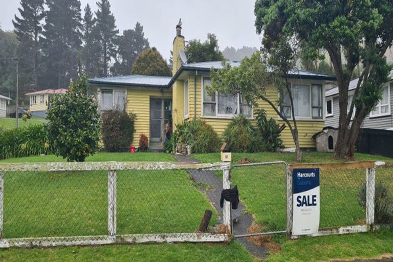 Photo of property in 61 Cambridge Terrace, Kaiti, Gisborne, 4010