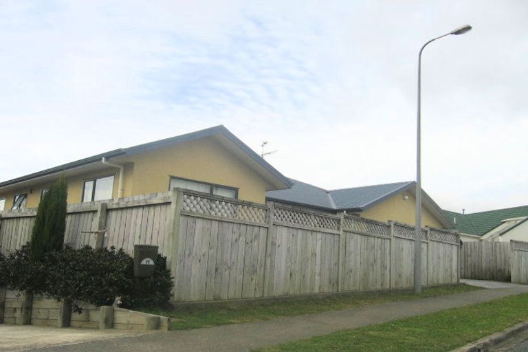 Photo of property in 87 Cypress Drive, Maungaraki, Lower Hutt, 5010