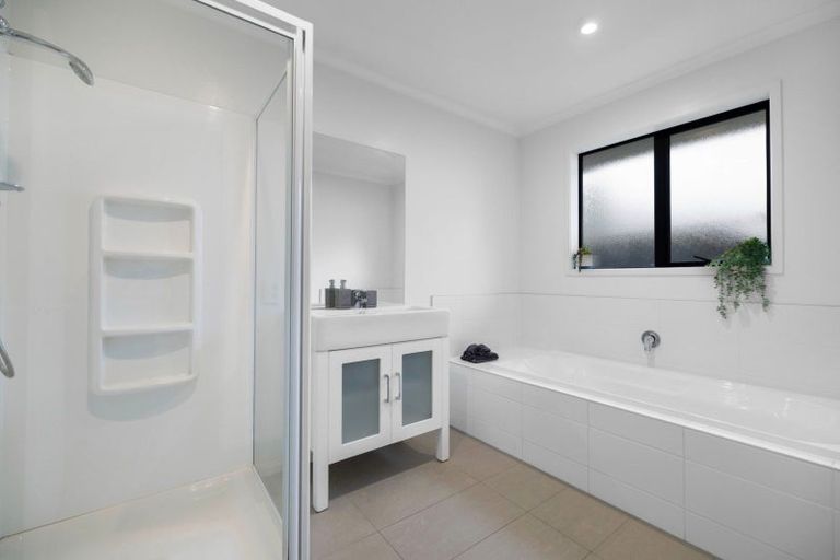 Photo of property in 2 Sew Hoy Lane, Arthurs Point, Queenstown, 9371