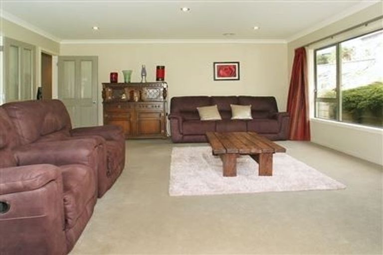 Photo of property in 24 Dusky Crescent, Aotea, Porirua, 5024