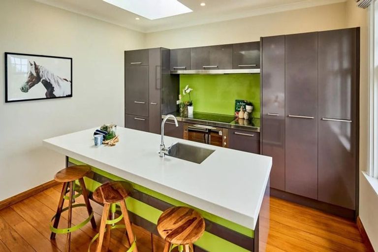 Photo of property in 110 Wexford Road, Miramar, Wellington, 6022