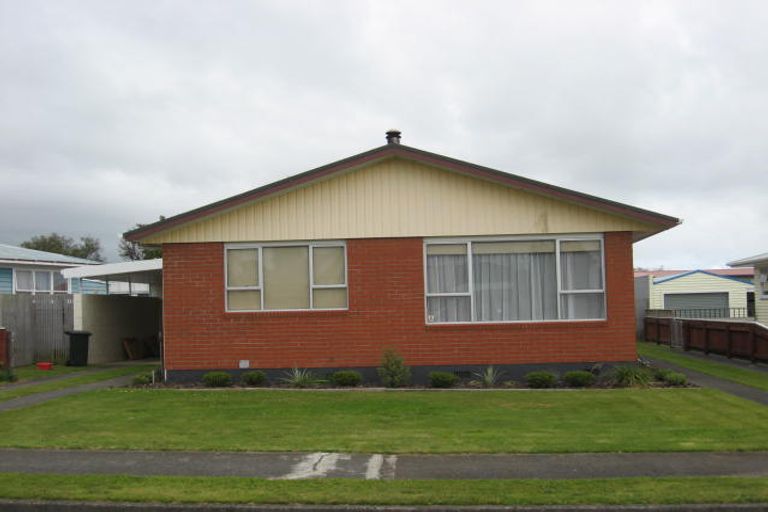 Photo of property in 41 Chester Street, Levin, 5510